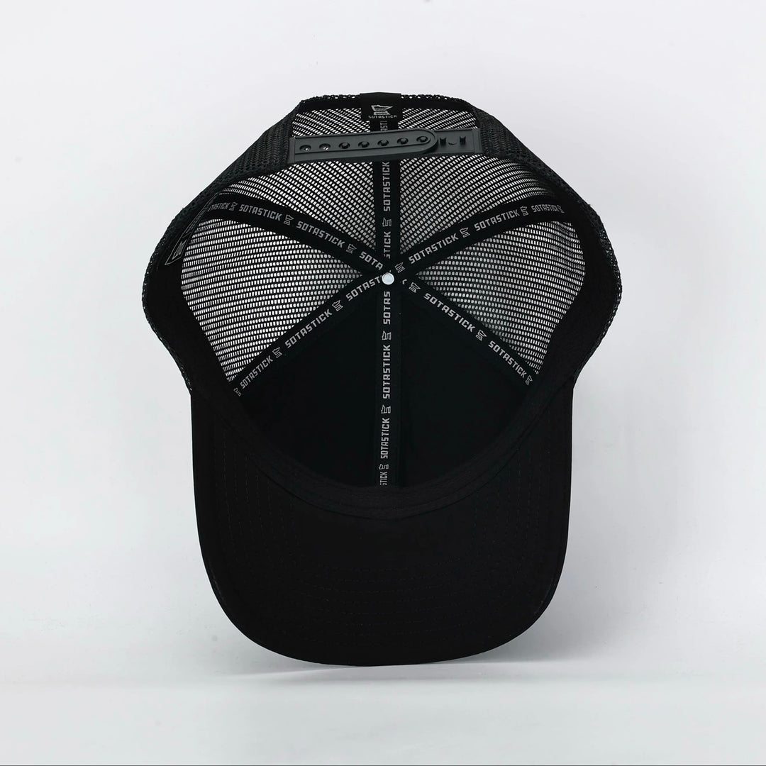 MET CENTER | HAT